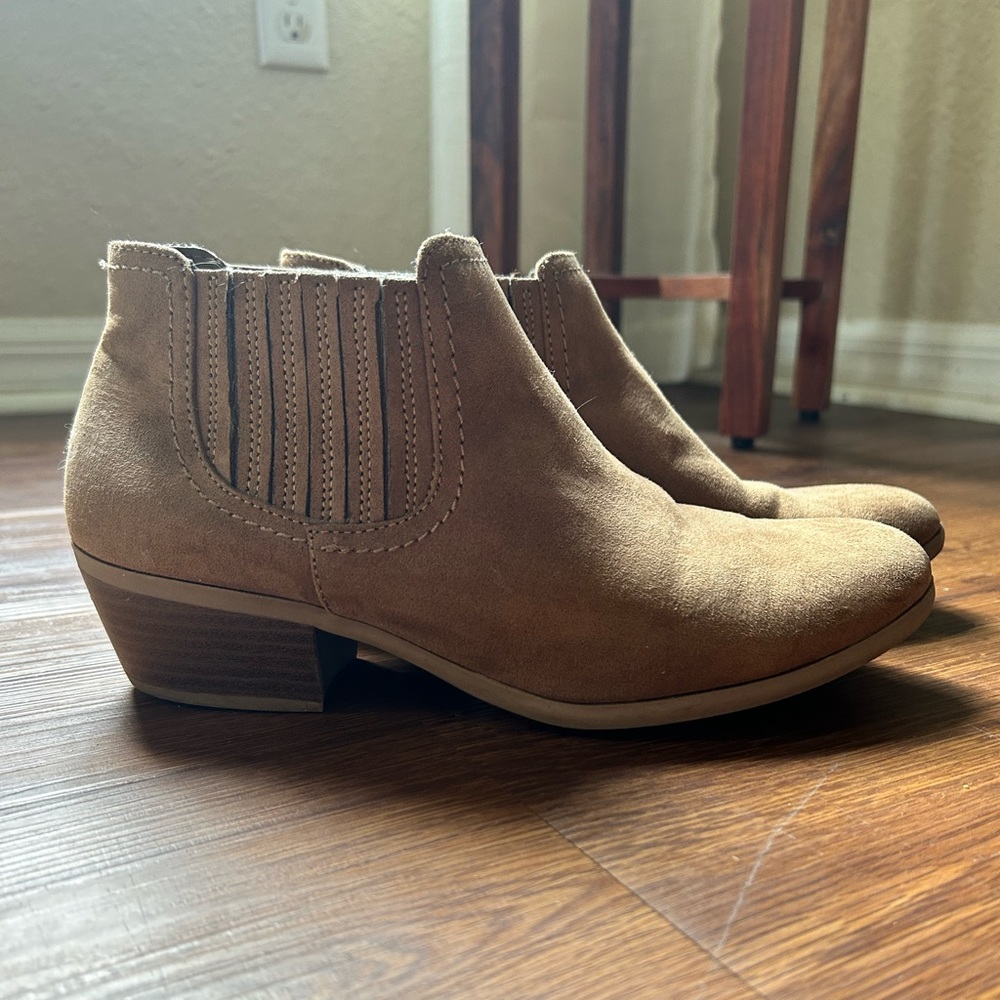 American Eagle Brown Ankle Boots 8.5